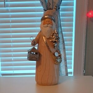 16" Large Christmas Holiday Santa Figurine With Light Up Lantern